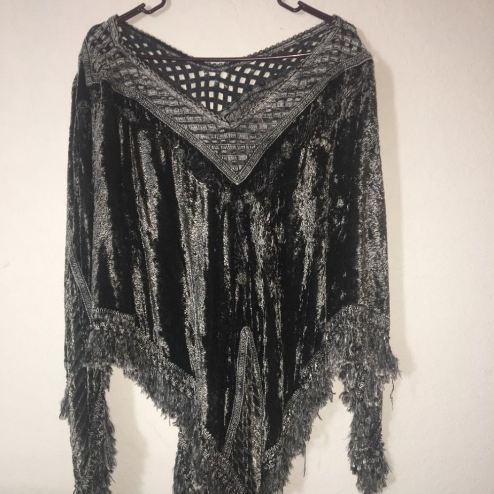 L'Pogee Silver Velvet Shawl One Size Fringed Boho
